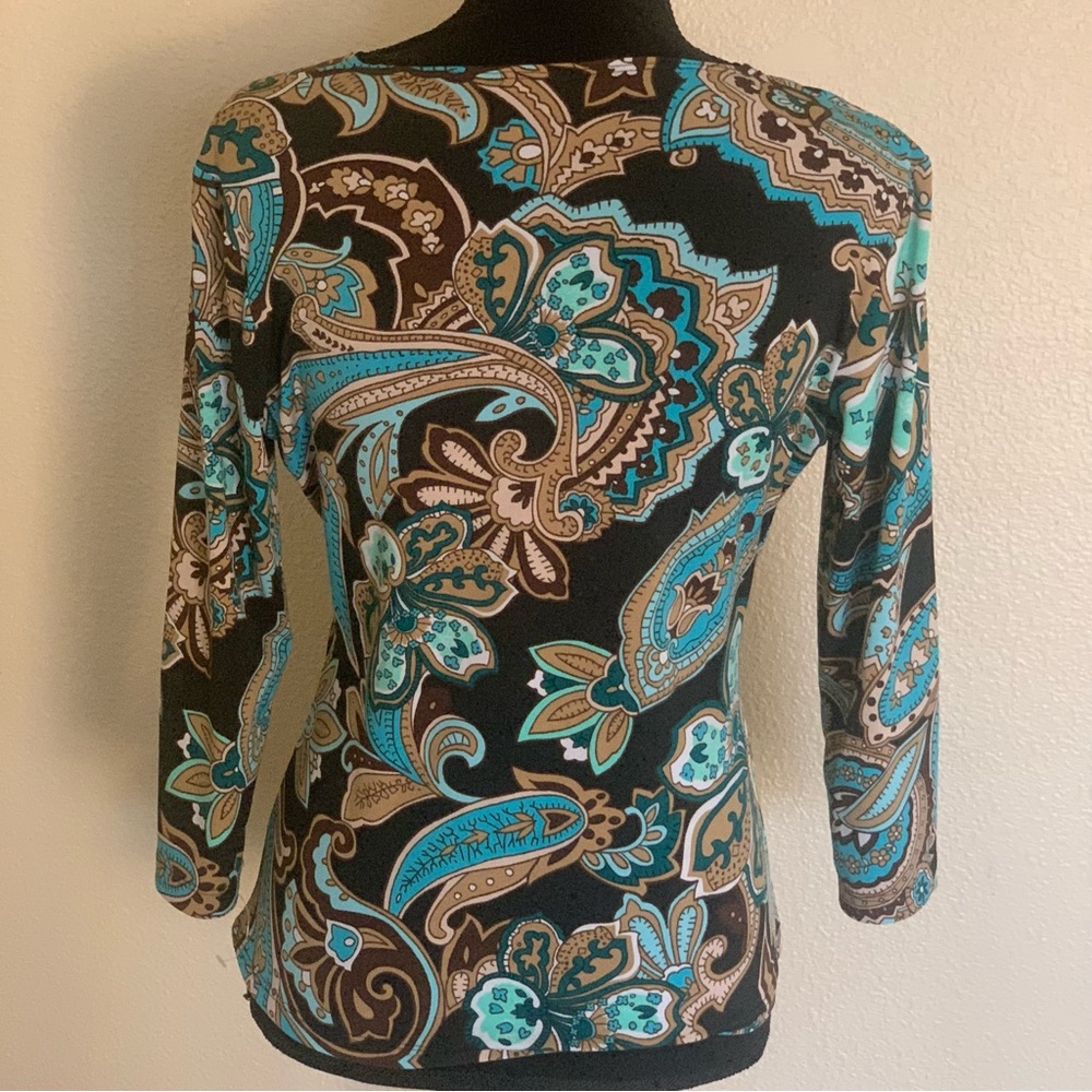 Elegant Paisley V-Neck Blouse - Picture 2 of 3